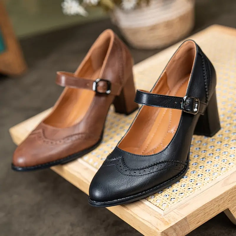 Dorka | Högklackade slip on med spänne