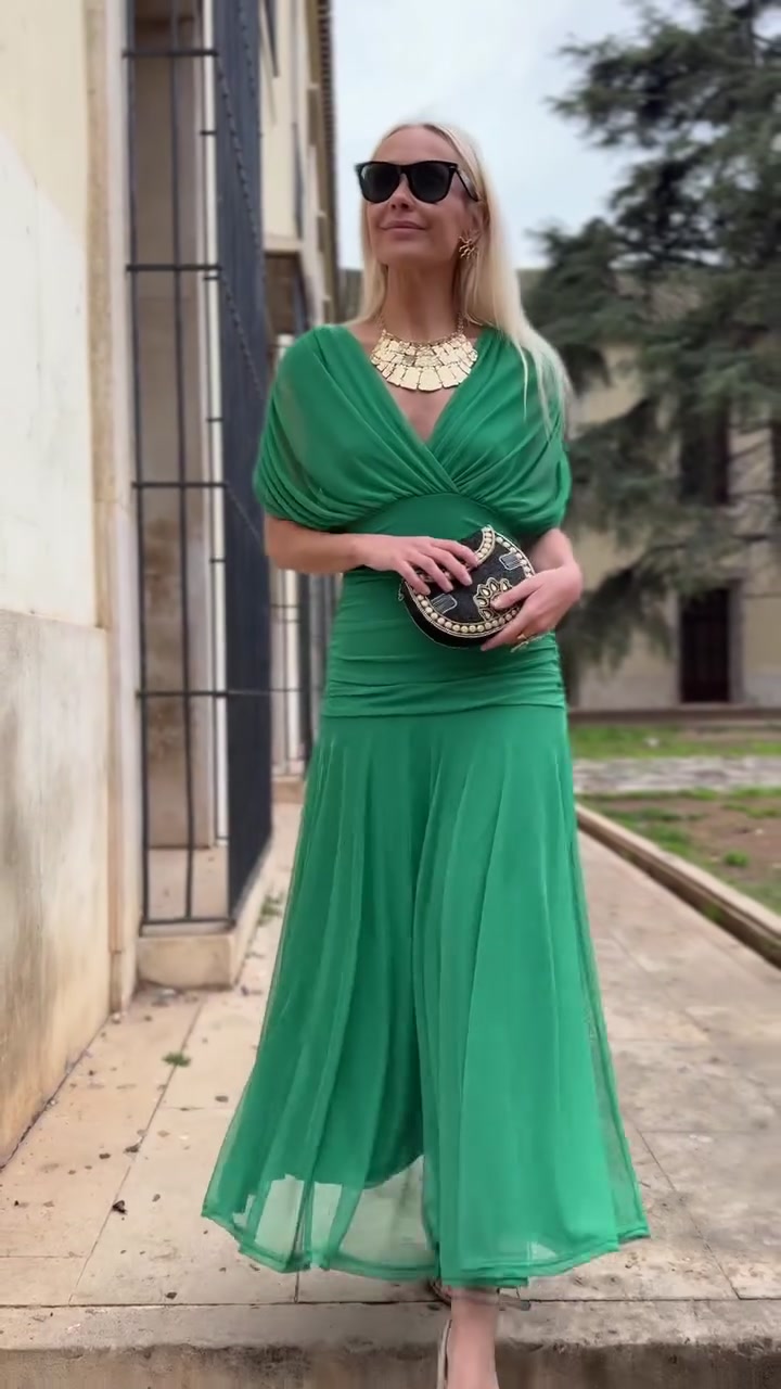 Sienna - Elegant Grön Klänning