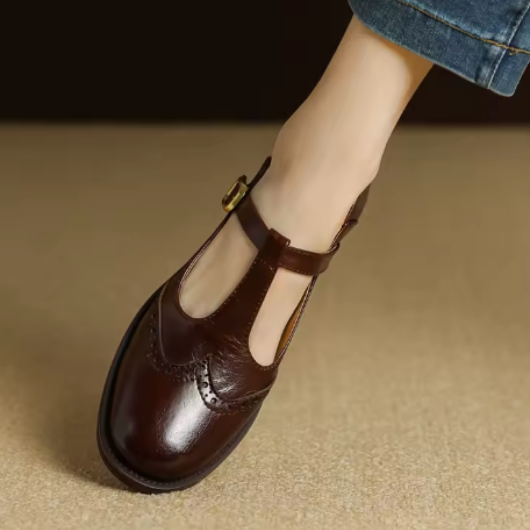 Ysolenne | Eleganta T-Bar Mary Janes