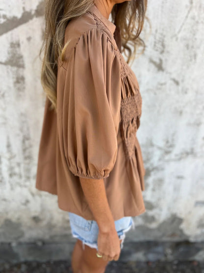 ELIZA™ - Plisserad blus med knappar