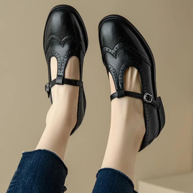 Miana | Polerade Mary Janes med T-rem