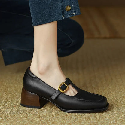 Selvana | Eleganta skor med T-band